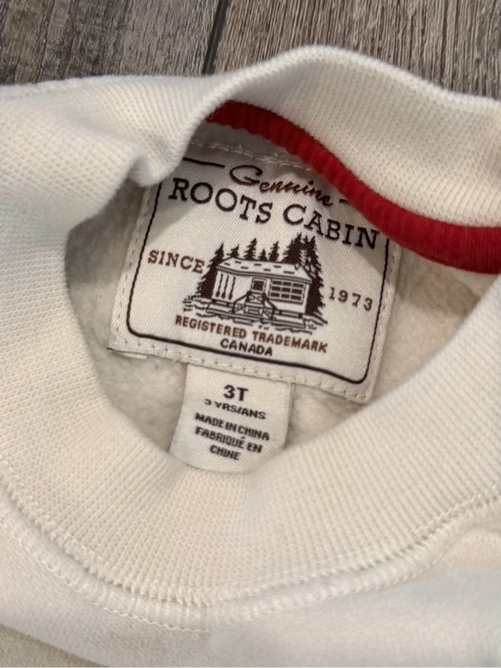 ❤️ Roots Cream Crewneck Sweatshirt Jogger Set. Size 3T